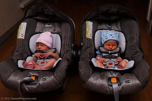 Car seats shop for newborn twins